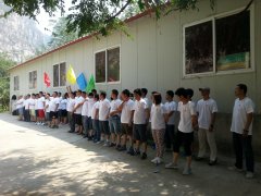 �ŶӾ�������-ΰ���²��Ŷ��ں���չѵ��